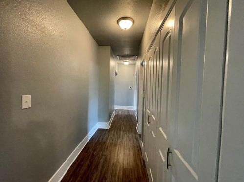 1300 Elmwood Ave, Fort Worth TX  76104-5735 exterior