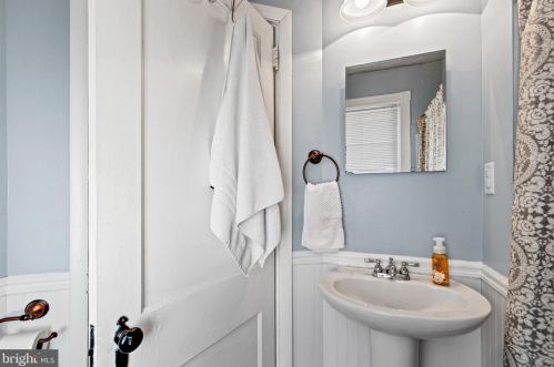 341 Ross St, Lancaster PA  17602-1943 exterior