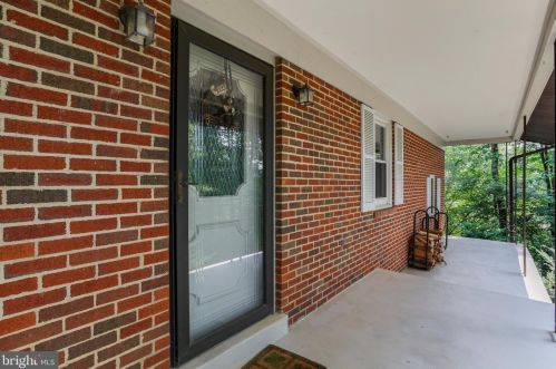 7213 Dogwood Ln, Middletown, MD 21769-7634