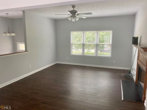 33 Cranford Mill Dr, Newnan, GA 30265-1884