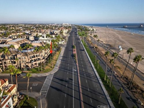1200 Pacific Coast Hwy, Huntington Beach CA  92648-4849 exterior