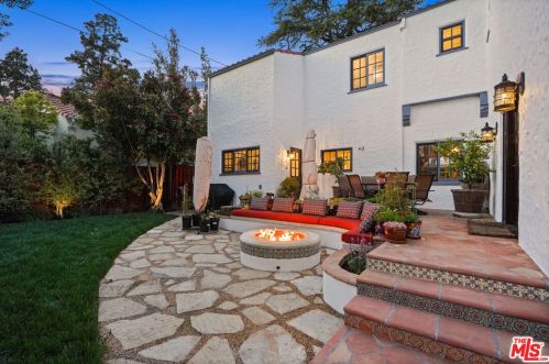958 Mountain St, Glendale CA  91202-1046 exterior