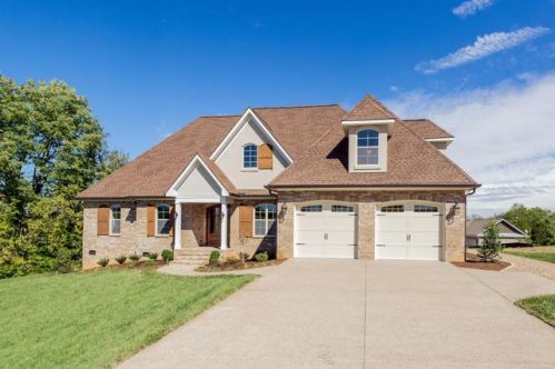 624 Rarity Bay Pkwy, Vonore, TN 37885-2089