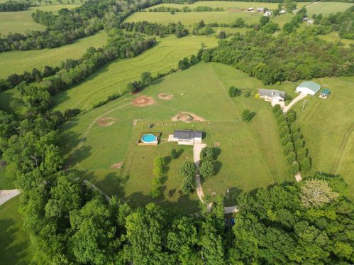 110 Hickory Farm Ln, Bonne Terre, MO 63628-3616
