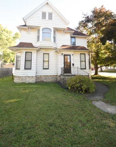 204 Everett St, Nelson IL  61021-2142 exterior