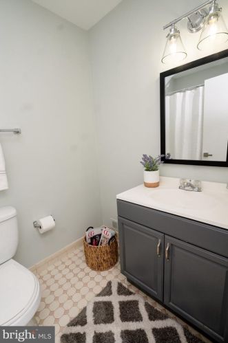 10949 Amherst Ave, Silver Spring MD 20902-4319 exterior