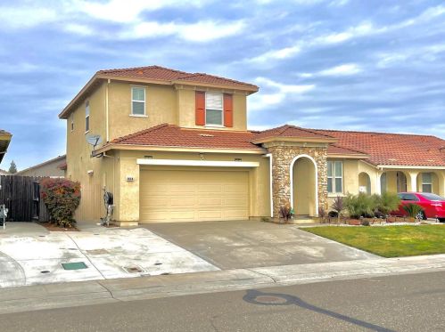 8604 Festival Dr, Elk Grove, CA 95624-4569