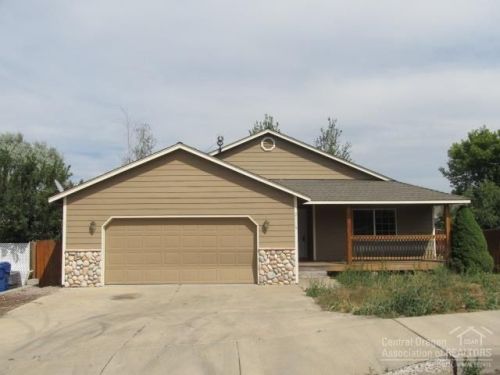 2116 35th Pl, Eagle Crest, OR 97756-7942