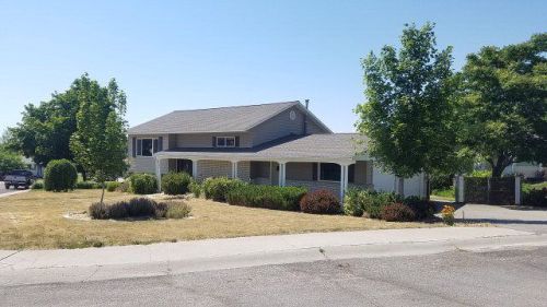 130 Appaloosa Ave, Pocatello ID  83201-2036 exterior