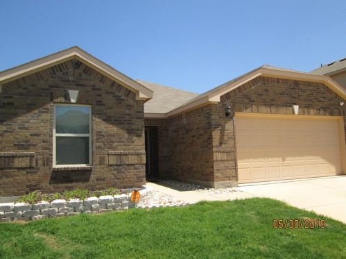 5432 Stone Meadow Ln, Fort Worth TX  76179-4285 exterior