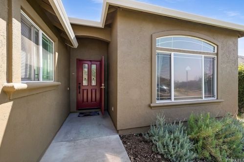 141 Delaney Dr, Chico, CA 95928-3834