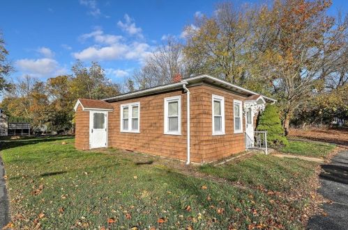 190 Vernon St, Warren, RI 02885-2821