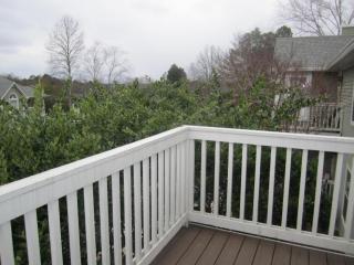 808 Olde Mill Ln, Norcross, GA 30093-3140