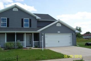 2025 Macon St, Mahomet IL  61853-9598 exterior