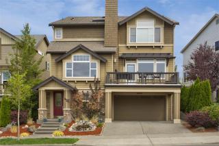6902 Pinehurst Ave, Snoqualmie, WA 98065-9015