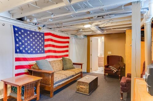 92 Dahlia St, Saint Paul MN 55115-1609 exterior