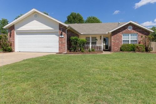 709 Asbury St, Lowell, AR 72745-9469