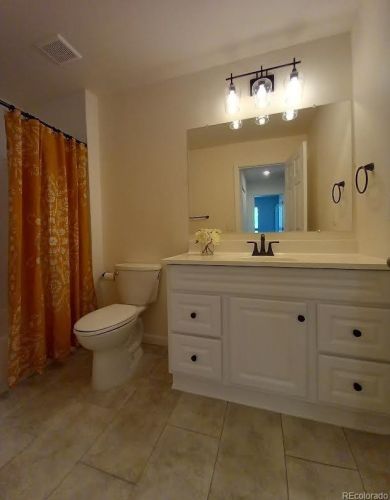 7128 Spruce St, Englewood CO  80112-1741 exterior