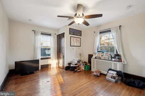 6554 Collins Ave, Camden NJ  08109-2446 exterior