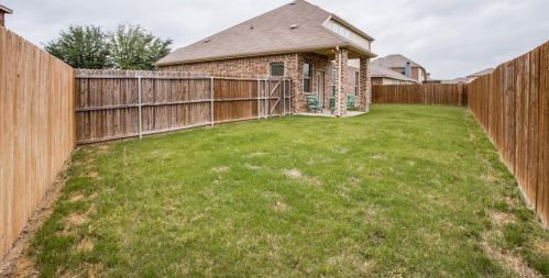 1004 Mdw Grn Ct, Princeton TX 75407-7900 exterior