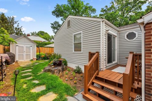 2419 Dennis Ave, Silver Spring MD 20901-2162 exterior