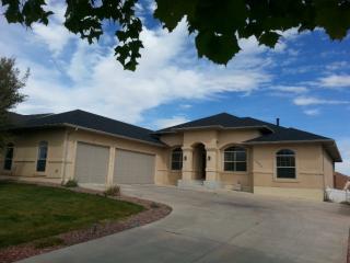 5403 Costa Mesa Dr, Pueblo, CO 81005-3930