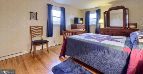 1604 Robert Rd, Lancaster PA  17601-5635 exterior