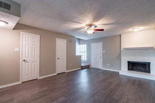 402 Cambridge Dr, Fort Worth TX  76179-1244 exterior