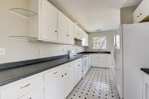 3306 Chadwell Dr, Dallas, TX 75234-5121
