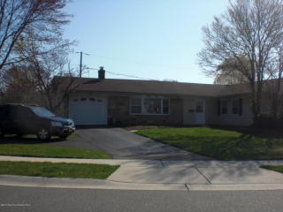 43 Idlewild Ln, Matawan, NJ 07747-1533