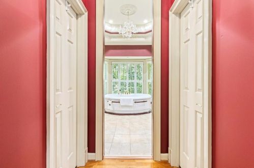 250 Cameron Ridge Dr, Atlanta GA  30328-4709 exterior