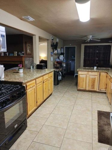 2328 Mesquite Dr, San Bernardino, CA 92404-3110