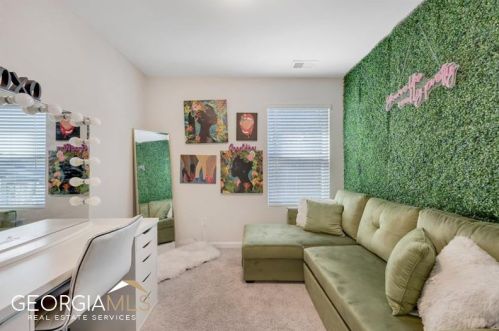 3132 Meadowstone Ln, Atlanta GA  30331-2939 exterior