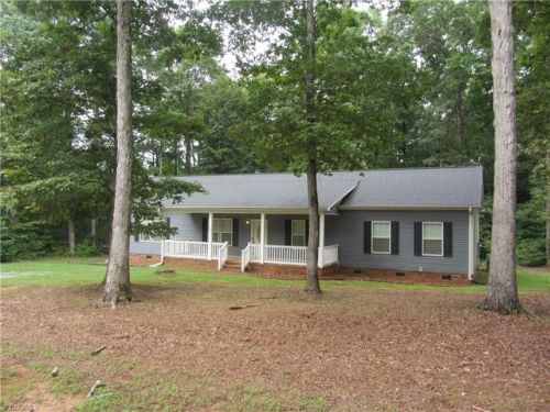 225 Belleville Dr, Matrimony, NC 27048-8071