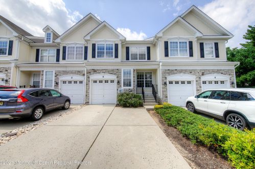 6 Brookfield Dr, Jackson Twp, NJ 08527-4083