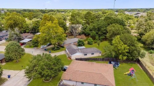 521 Gardenia St, Angleton TX 77515-4865 exterior