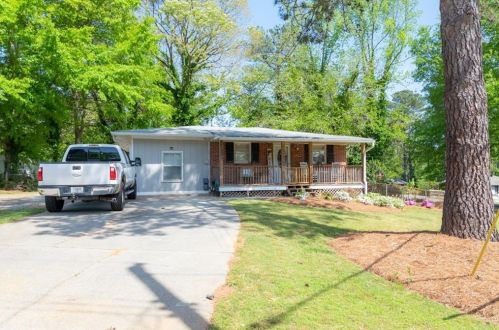 639 San Fernando Dr, Smyrna GA  30080-1435 exterior