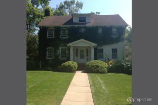 942 Tower Rd, Northfield, IL 60093-1936