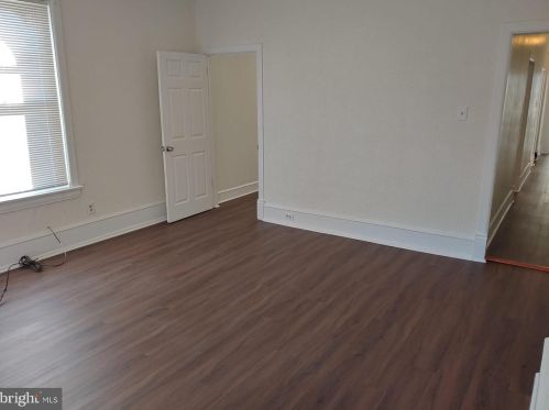 2326 3rd St, Philadelphia PA  19133-2905 exterior