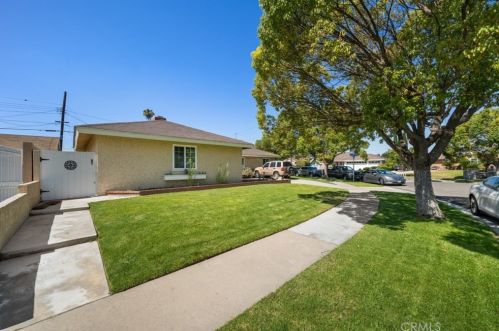 2674 Sereno Pl, Anaheim, CA 92804-2018