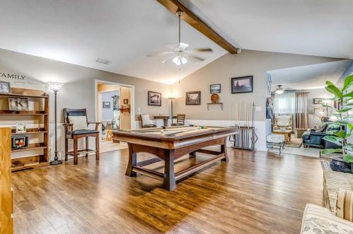 2820 Cliffbrook Dr, Carrollton TX 75007-5709 exterior