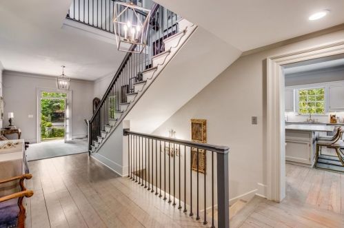 3229 Arden Rd, Atlanta GA  30305-1936 exterior