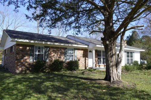 201 Red Holly St, Starkville, MS 39759-6834