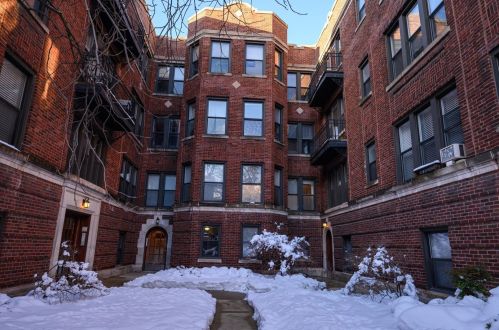 1044 Catalpa Ave, Chicago, IL 60640-1514