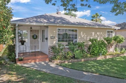646 Loma Dr, Lodi, CA 95242-2236