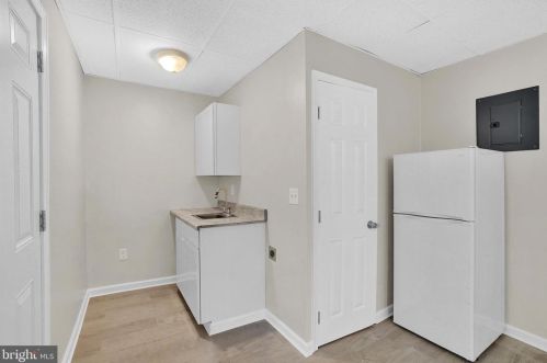 403 Vine St, Lancaster PA  17603-5241 exterior