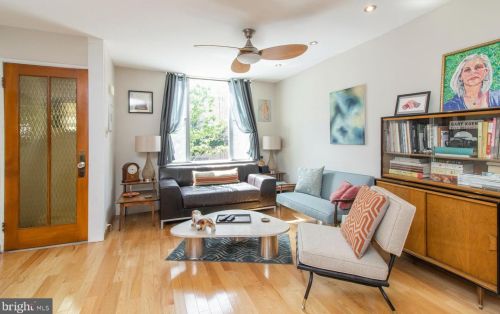 1903 Iseminger St, Philadelphia, PA 19148-2206