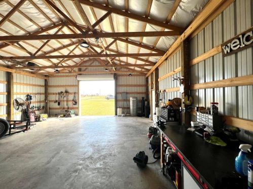 814 Angus Trl, Angleton TX 77515-9833 exterior