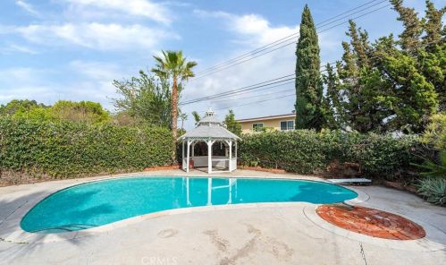 2130 Spinnaker St, Anaheim CA  92802-4930 exterior