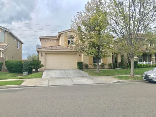 735 Ironstone Dr, Merced, CA 95348-8427